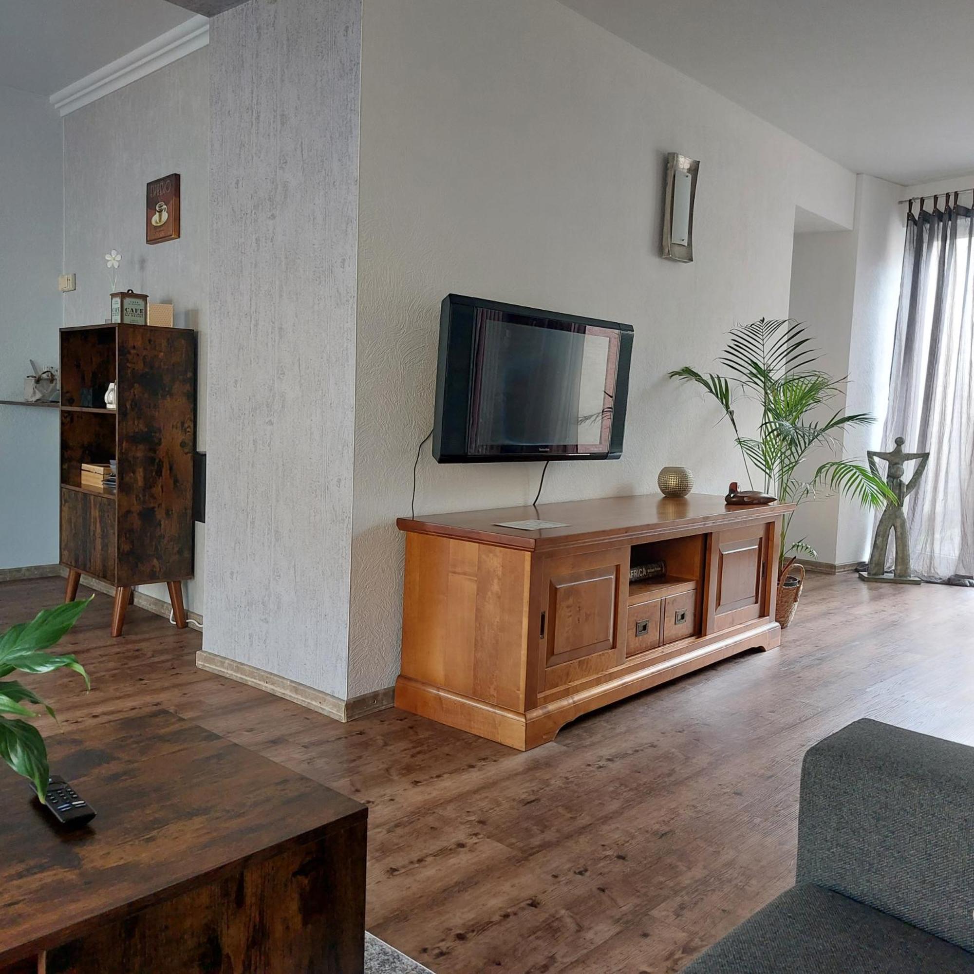 Ferienwohnung Le Cadeau Wincheringen Exterior foto